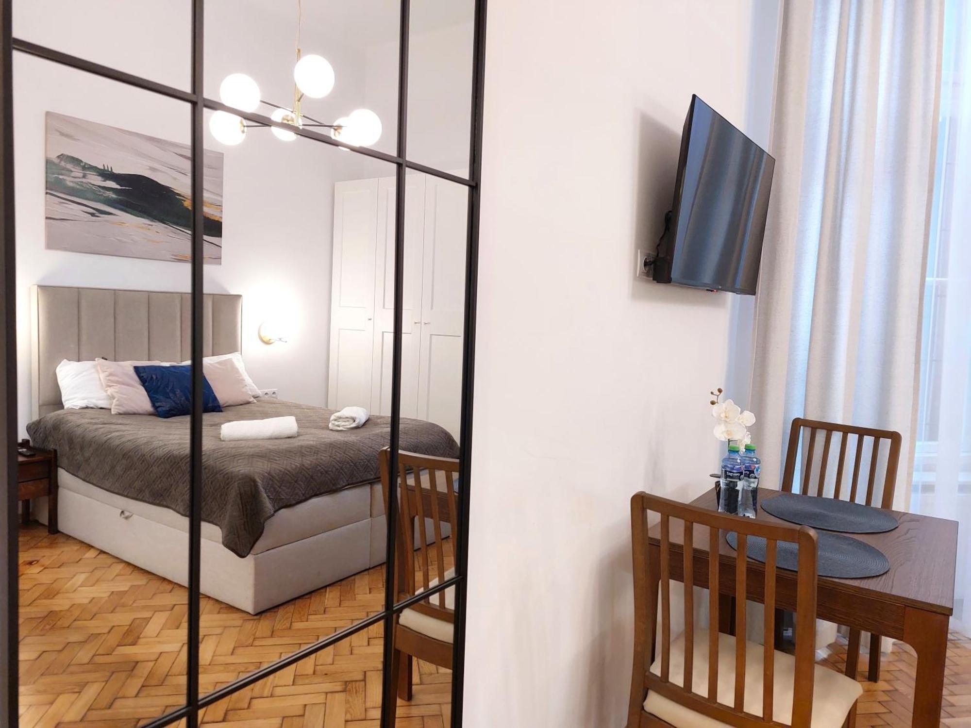 Unique Style Apartments Old Town - 25 Min From The Airport - By Homelike Krasków Εξωτερικό φωτογραφία